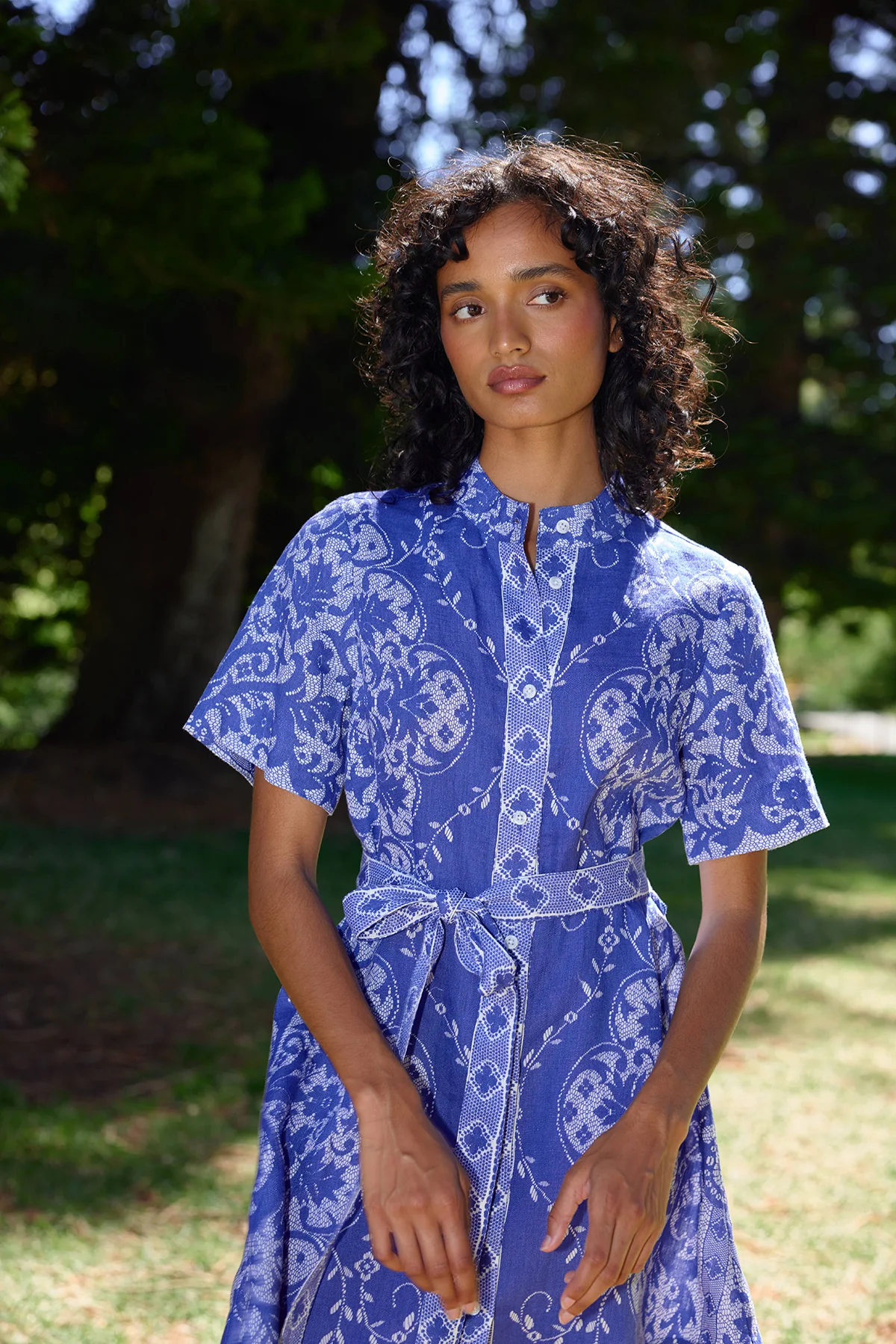 NAMI DRESS ROYAL ANTIQUE - Image 3